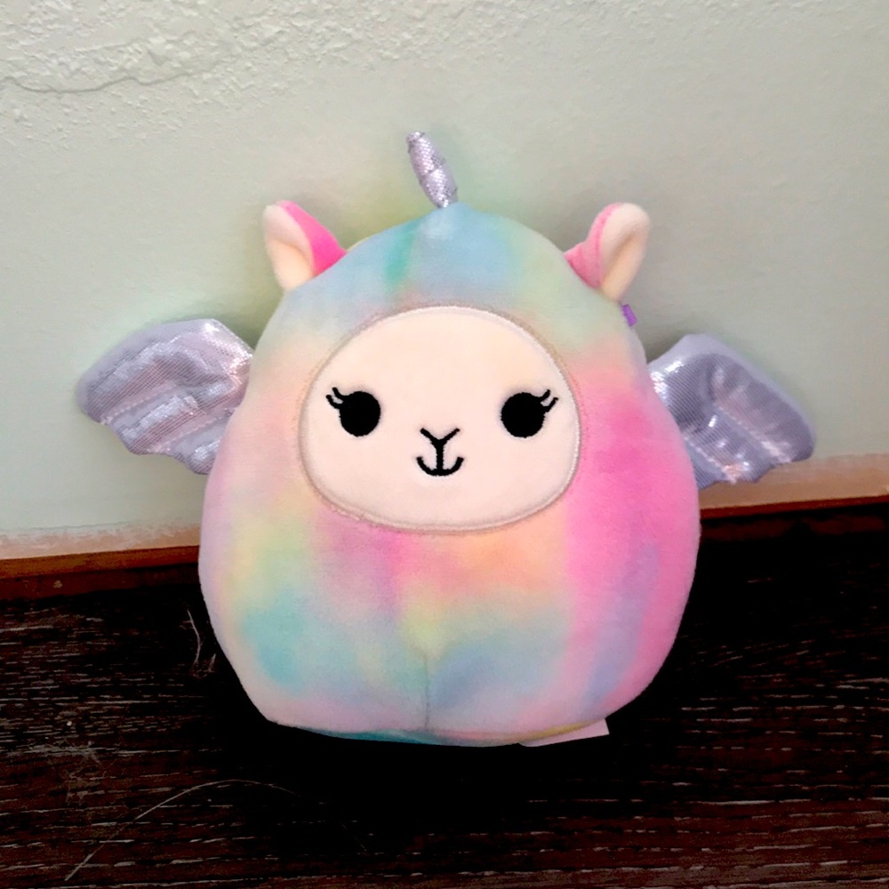 Squishmallow lucy may